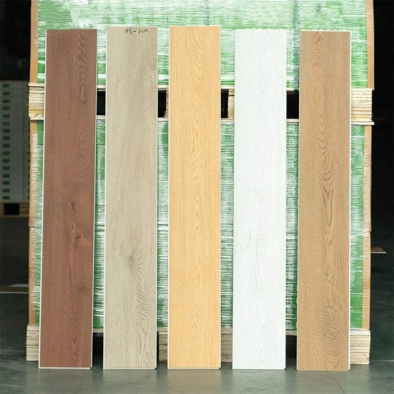 Внутренний водонепроницаемый 4 мм древесное зерно жесткое ядро ПВХ пластмассовая доска взаимосвязанный клик-замок Spc виниловый пол