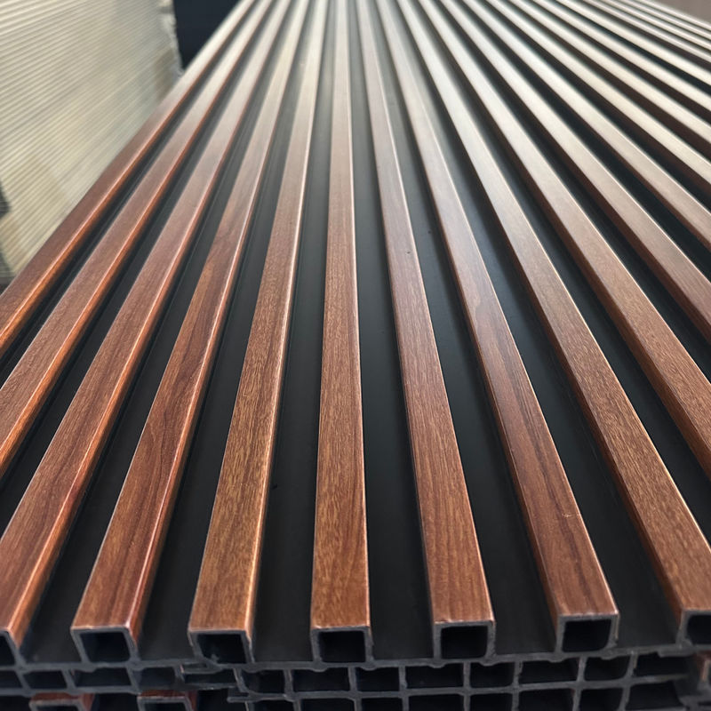 16 см Внутренняя отделка из дерева