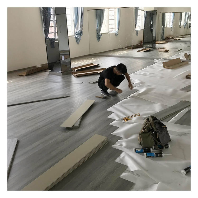 4 мм 180 * 1220 мм ПВХ виниловый пол Piso SPC клик водонепроницаемый пластмассовый SPC пол