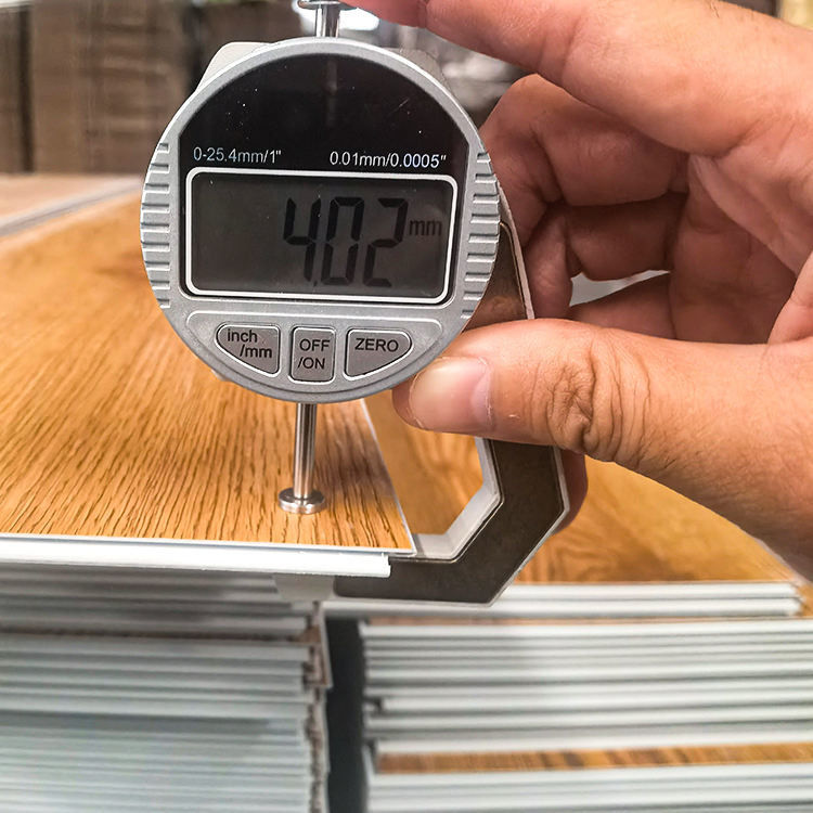 4 мм 180 * 1220 мм ПВХ виниловый пол Piso SPC клик водонепроницаемый пластмассовый SPC пол