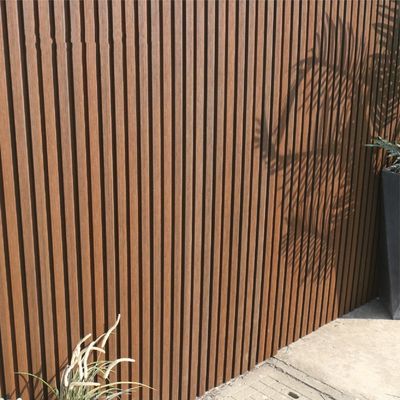 Жилое современное внутреннее плакирование панели стены WPC на открытом воздухе звукоизоляционное