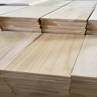 Боевые искусства, срывные доски, таэквондо для выступления.