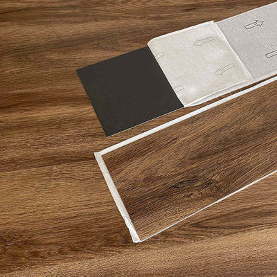 Самоклеящийся ПВХ-ламинат, износостойкий, простой в уходе