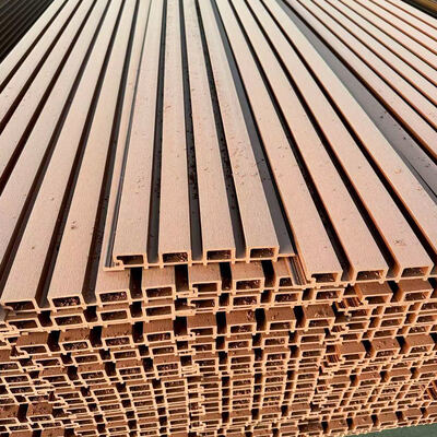 Водонепроницаемая оболочка WPC наружная композитная стенная панель PVC деревянная стенная панель наружная соэкструзированная флуированная оболочка