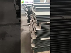 Инвентаризация стеновых панелей WPC и погрузка грузовиков